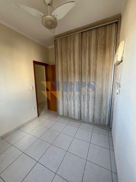 Apartamento para alugar com 2 quartos, 66m² - Foto 12