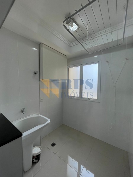 Apartamento para alugar com 2 quartos, 71m² - Foto 11