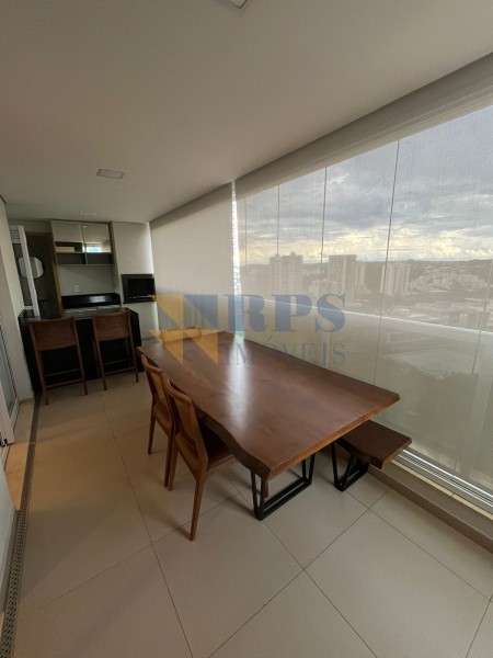 Apartamento para alugar com 3 quartos, 124m² - Foto 12