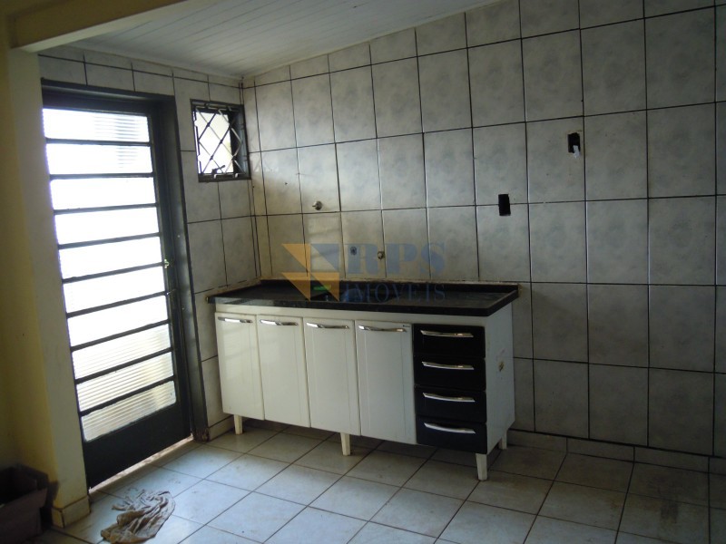 Casa à venda com 3 quartos, 101m² - Foto 11