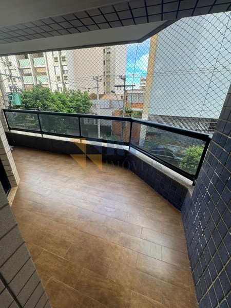 Apartamento para alugar com 3 quartos, 107m² - Foto 11