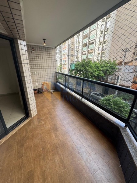 Apartamento para alugar com 3 quartos, 107m² - Foto 7