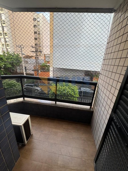 Apartamento para alugar com 3 quartos, 107m² - Foto 18