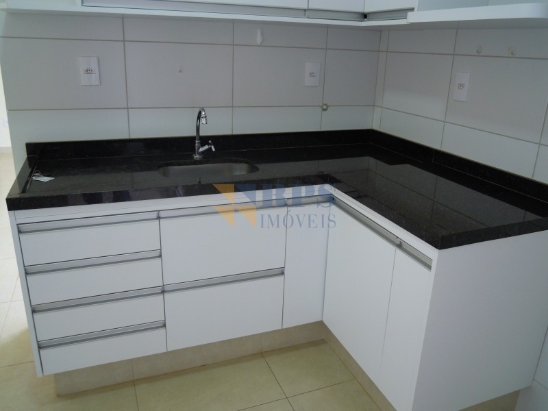 Apartamento para alugar com 2 quartos, 66m² - Foto 12