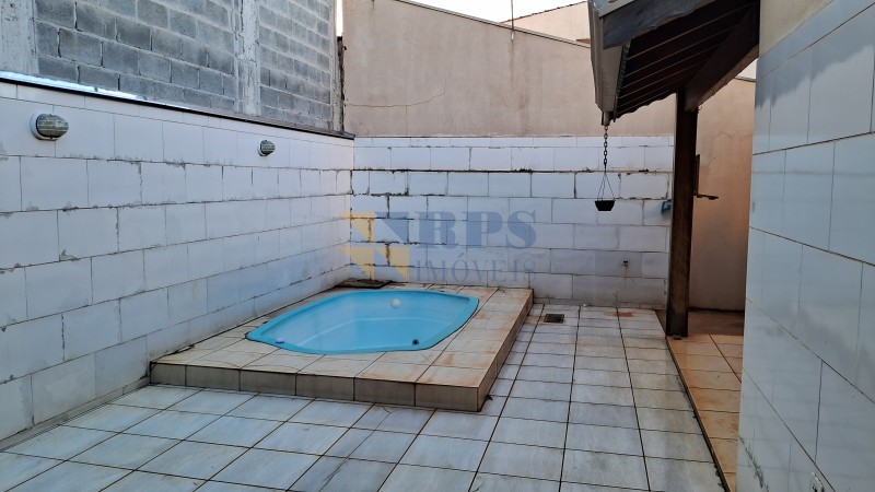 Casa à venda com 3 quartos, 131m² - Foto 15